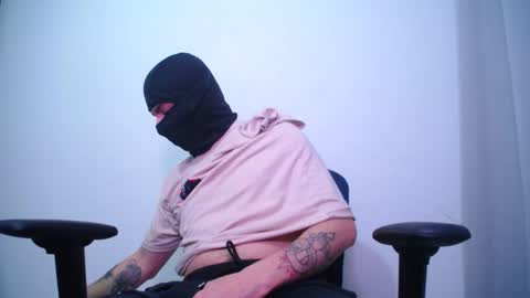 Snapshot of zoro_roronoa96 chatting on 10.17.25 zoro_roronoa96 online show from 10.17.25