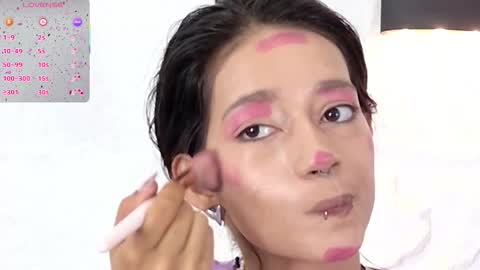 Violeta online show from 10.27.25