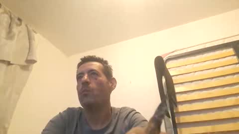 Snapshot of zorrodelavega chatting on 10.31.25 zorrodelavega online show from 10.31.25