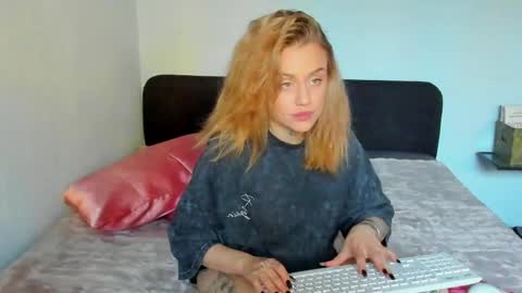 Snapshot of zorynvaal chatting on 06.03.26 Mia online show from 06.03.26