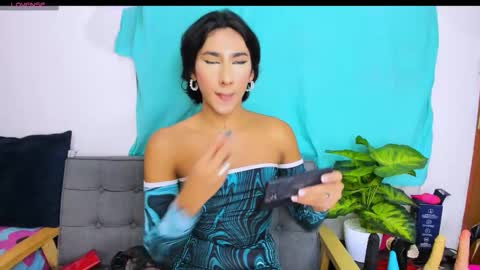 zou_quira online show from 11.10.25