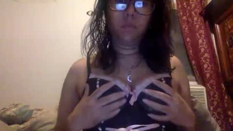 Snapshot of zsultana chatting on 04.12.26 zsultana online show from 04.12.26