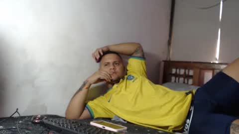 zues_gle25 online show from 04.17.26