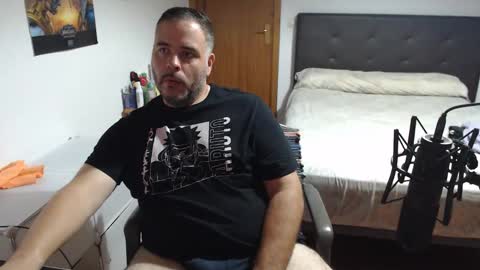 Snapshot of zuheyla26 chatting on 11.03.25 Zuheyla online show from 11.03.25