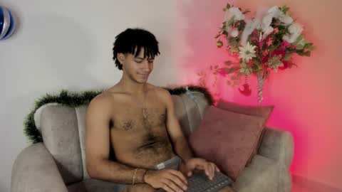 zyan_moreno online show from 11.24.25