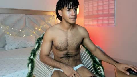 zyan_moreno online show from 12.22.25