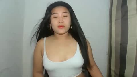 Snapshot of zyeii chatting on 10.16.25 sweet lylia online show from 10.16.25