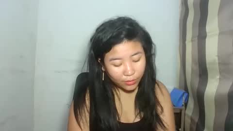 sweet lylia online show from 10.28.25