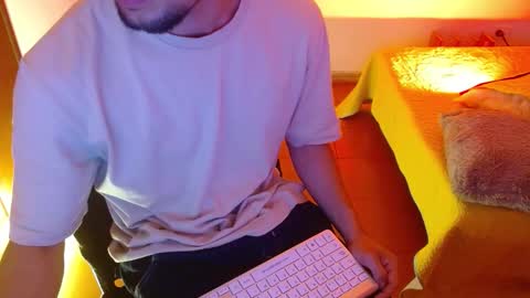 Snapshot of zyon_benet1 chatting on 10.19.25 Zyon online show from 10.19.25