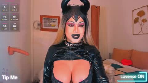 zyradom online show from 11.04.25