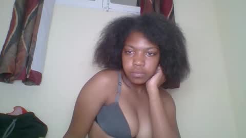 zyraelle_01 online show from 04.22.26