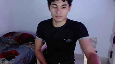 Snapshot of zyrosxk chatting on 12.11.24 antonio felipe online show from 12.11.24