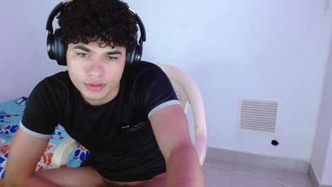 Snapshot of zyrosxk chatting on 01.16.25 antonio felipe online show from 01.16.25