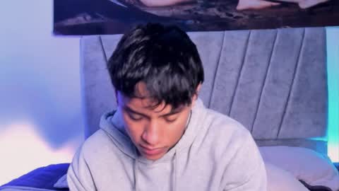 zyzz_1812 online show from 11.24.25