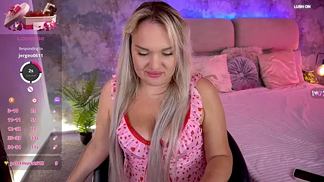 MissyMartinez online show from 10.11.25