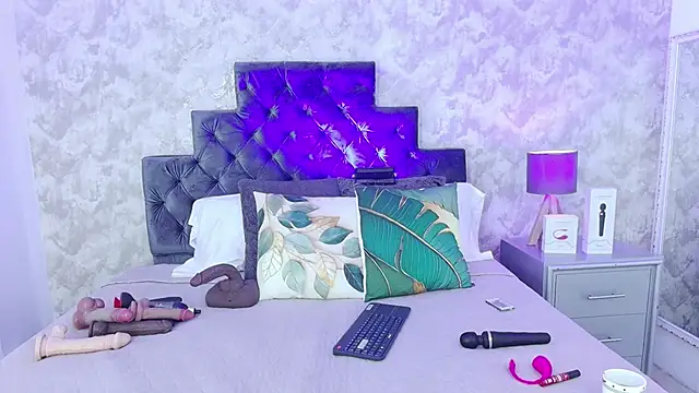 elizabeth coleman online show from 04.20.26