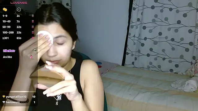 Snapshot of mia__lopez_ chatting on 12.29.24 mia lopez online show from 12.29.24