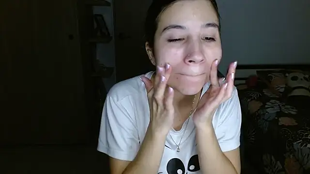 Snapshot of mia__lopez_ chatting on 05.21.26 mia lopez online show from 05.21.26