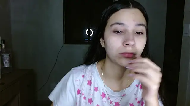 Snapshot of mia__lopez_ chatting on 06.08.26 mia lopez online show from 06.08.26
