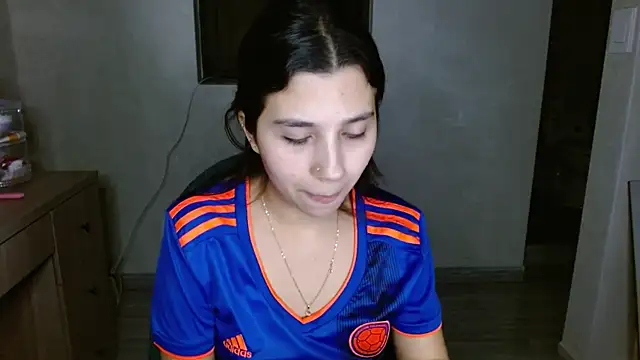 mia  lopez  online show from 06.18.26