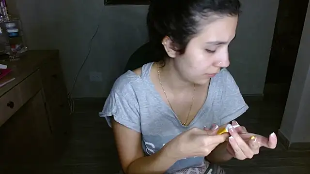 mia  lopez  online show from 06.30.26