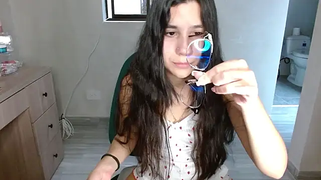 mia  lopez  online show from 07.15.26