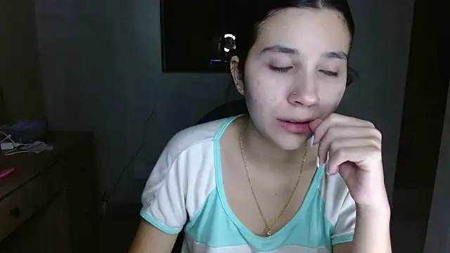 mia  lopez  online show from 07.30.26