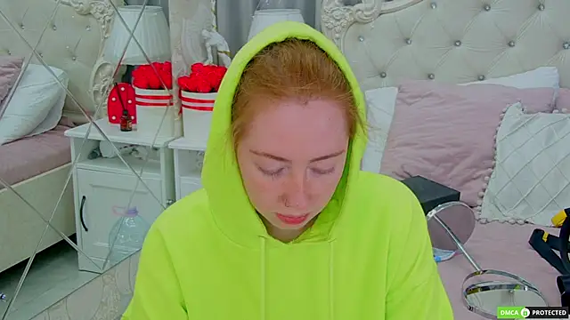 TinaBrook online show from 09.22.25