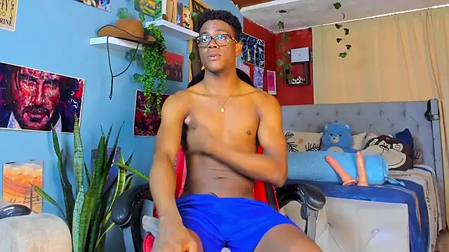 Snapshot of patrick__evans chatting on 10.06.25 patrick evans online show from 10.06.25