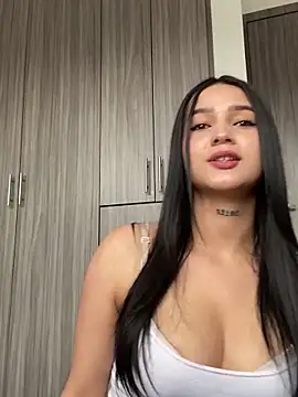 Snapshot of Hott_Hanna chatting on 06.14.26 Hott Hanna online show from 06.14.26