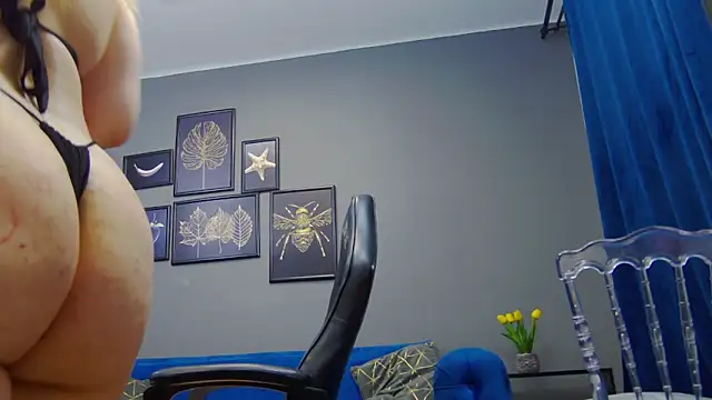 Katewalker  online show from 01.16.25