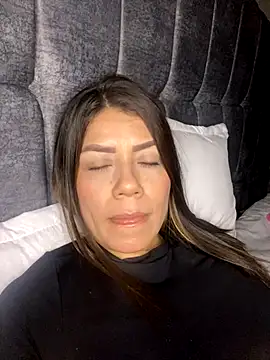 martina contreras online show from 11.01.25