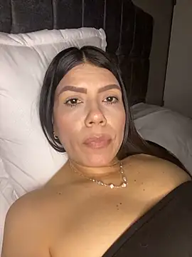 martina contreras online show from 03.18.26