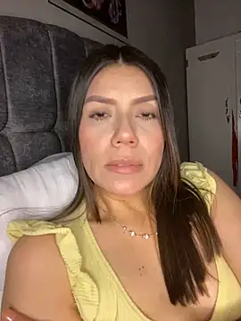 martina contreras online show from 04.16.26