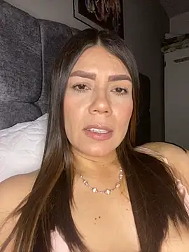 martina contreras online show from 07.08.26