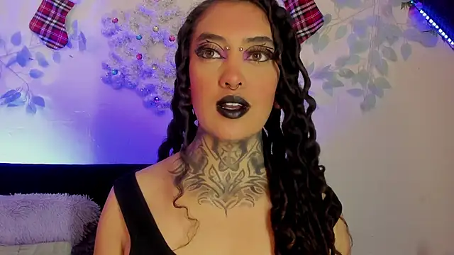 Cata green online show from 12.19.24