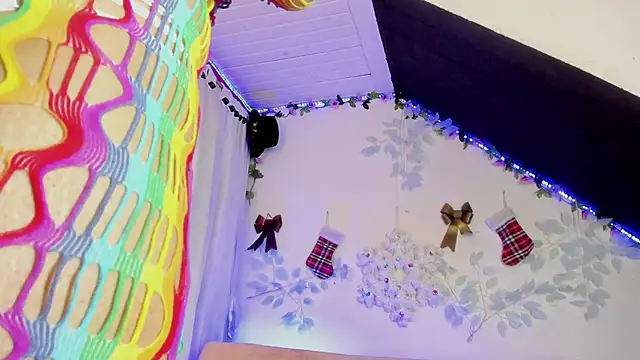 Cata green online show from 12.21.24