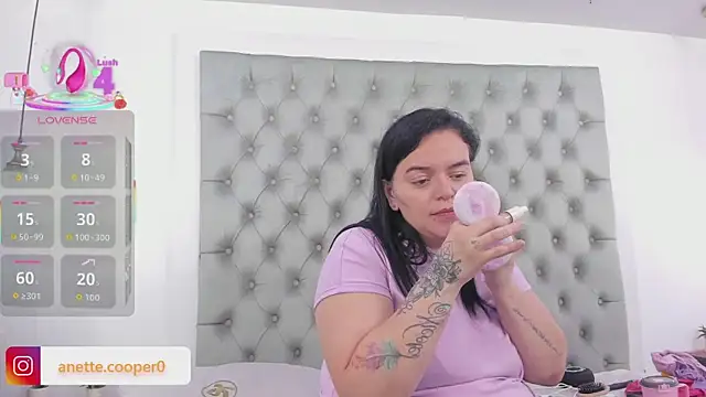 anette cooper online show from 10.18.25