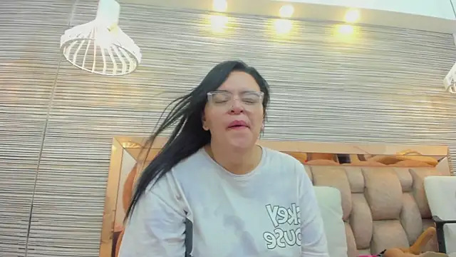 anette cooper online show from 10.31.25