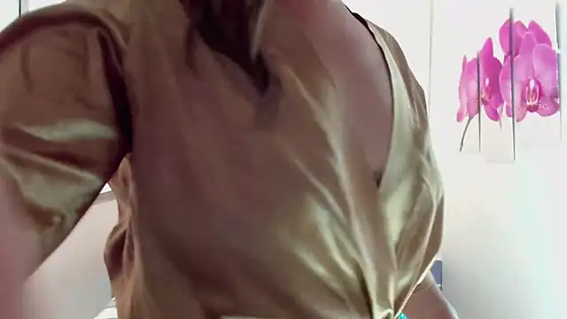 Snapshot of Abril_Beltran_ chatting on 01.31.26 Abril Beltran online show from 01.31.26