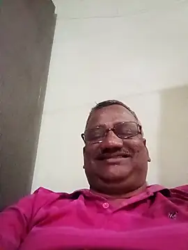 StarPacifist6 online show from 12.19.25