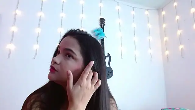 monica little23 online show from 10.08.25