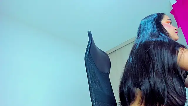 monica little23 online show from 06.01.26