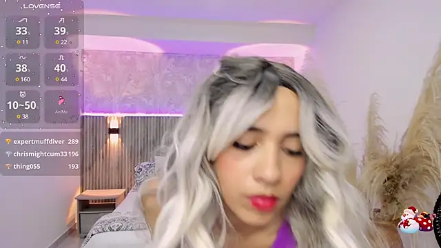 emilly smith 1 online show from 01.21.25