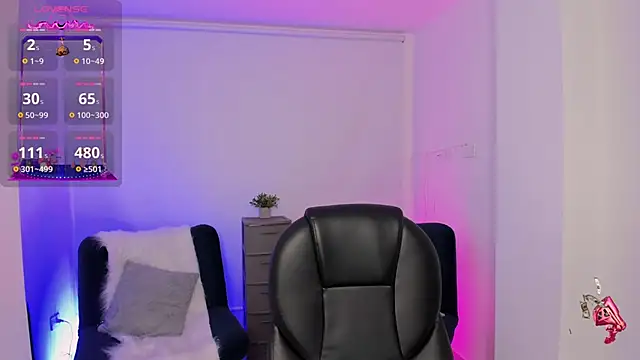 emilly smith 1 online show from 10.17.25