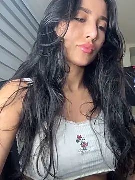 EvaMoet online show from 02.02.26