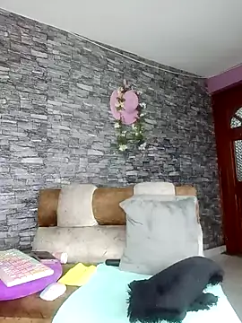 Danna Paolaa  online show from 03.20.25