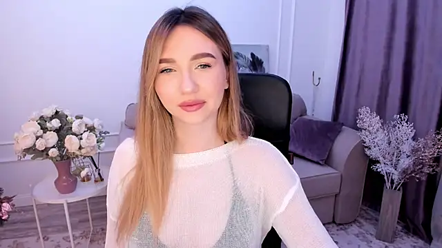 Snapshot of GracefulLook chatting on 01.13.25 GracefulLook online show from 01.13.25