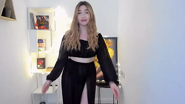 Snapshot of GracefulLook chatting on 01.15.25 GracefulLook online show from 01.15.25