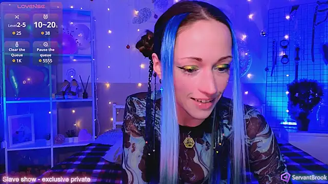 Snapshot of ServantBrook chatting on 12.27.24 ServantBrook online show from 12.27.24